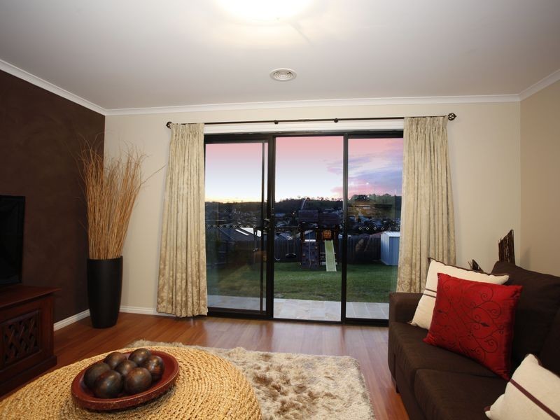 6 Yellowgum Drive, Pakenham VIC 3810