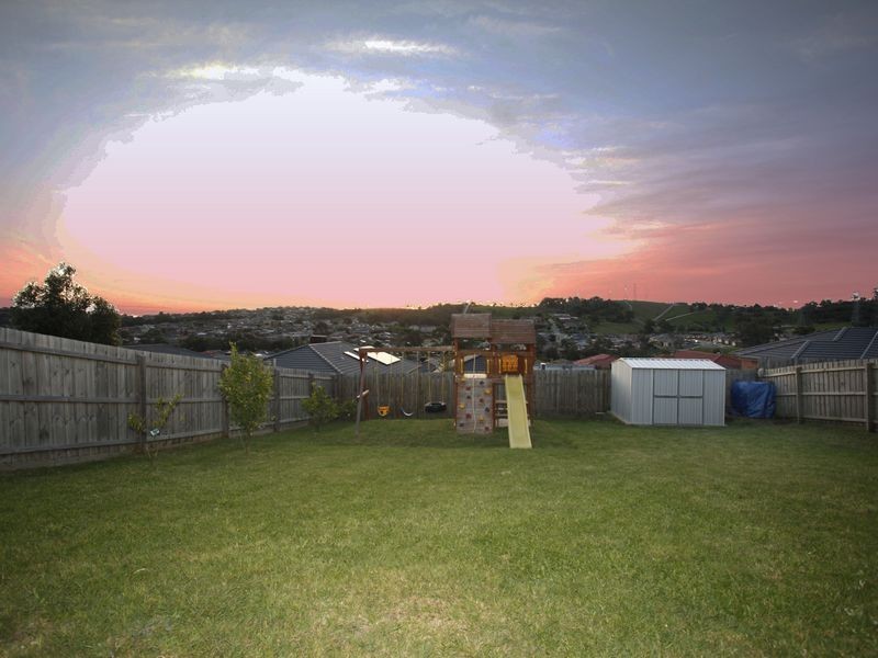 6 Yellowgum Drive, Pakenham VIC 3810