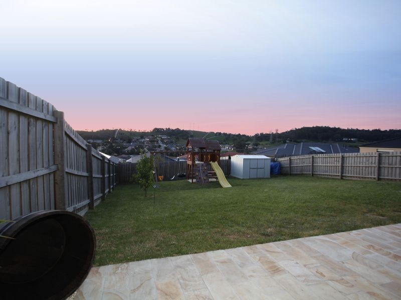 6 Yellowgum Drive, Pakenham VIC 3810