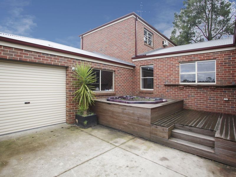 2 Albert Street, Bunyip VIC 3815
