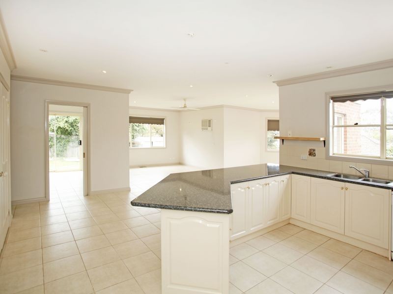 2 Albert Street, Bunyip VIC 3815