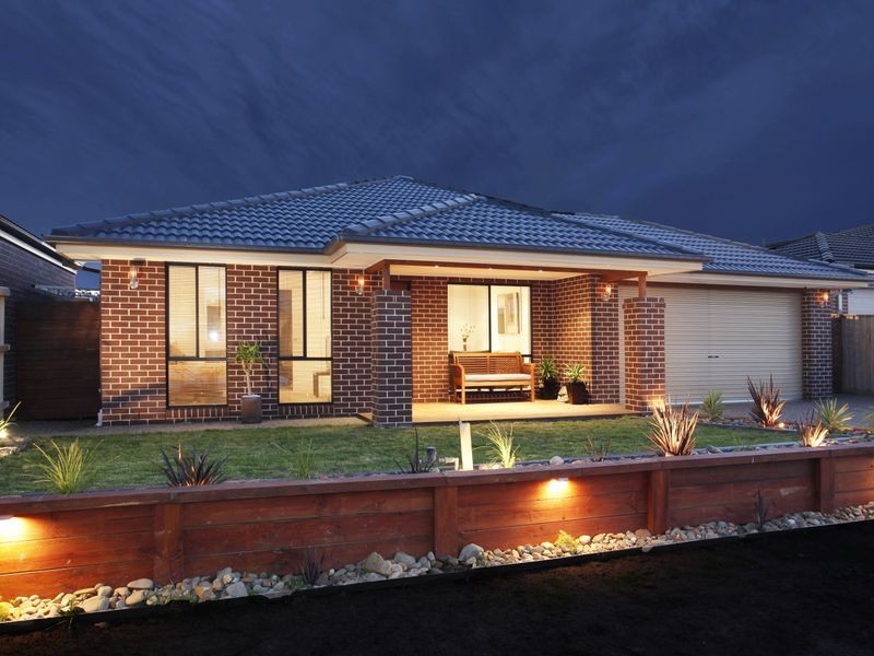 90 Gallery Way, Pakenham VIC 3810