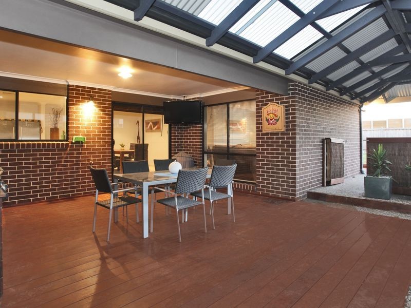 90 Gallery Way, Pakenham VIC 3810