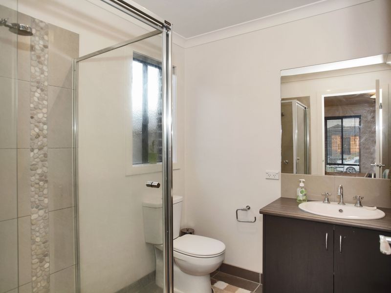 90 Gallery Way, Pakenham VIC 3810