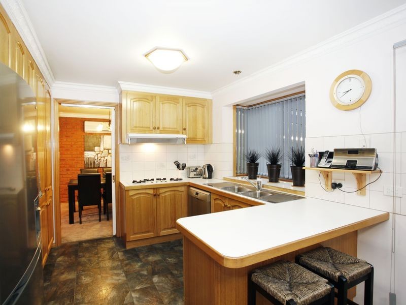 9 Andrew Court, Pakenham VIC 3810