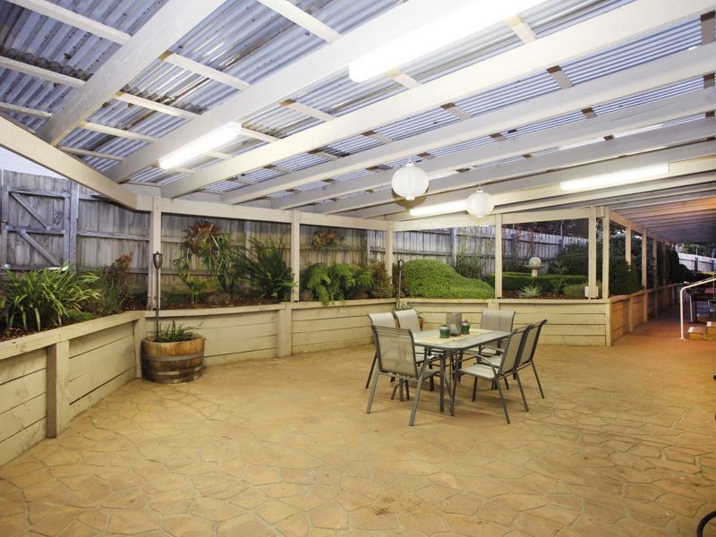 9 Andrew Court, Pakenham VIC 3810