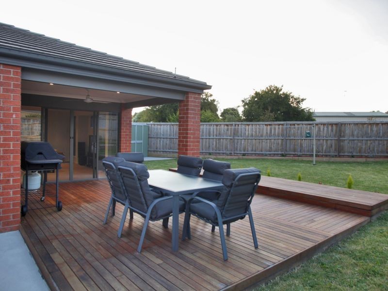 31 Kosta Boda Boulevard, Pakenham VIC 3810