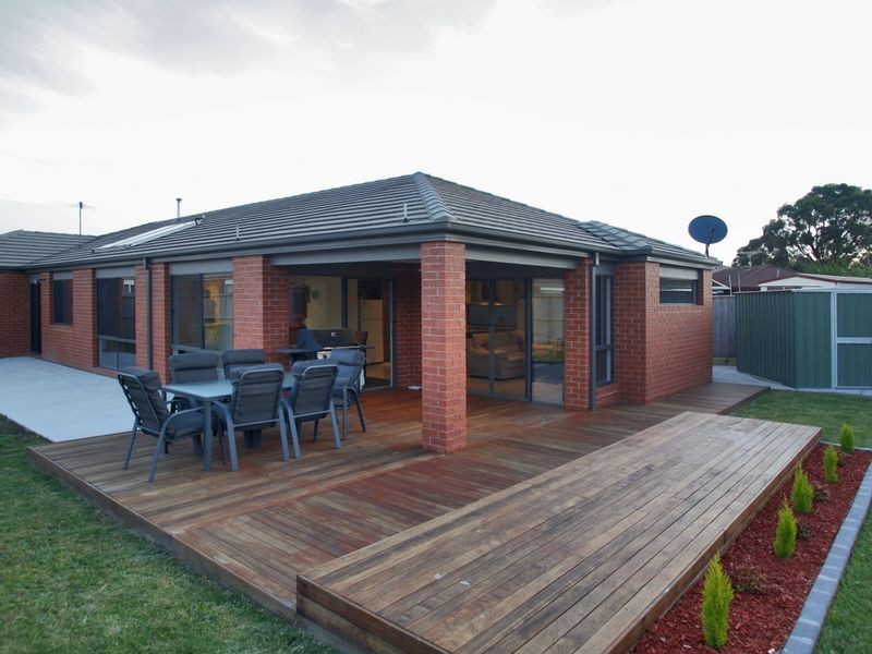 31 Kosta Boda Boulevard, Pakenham VIC 3810