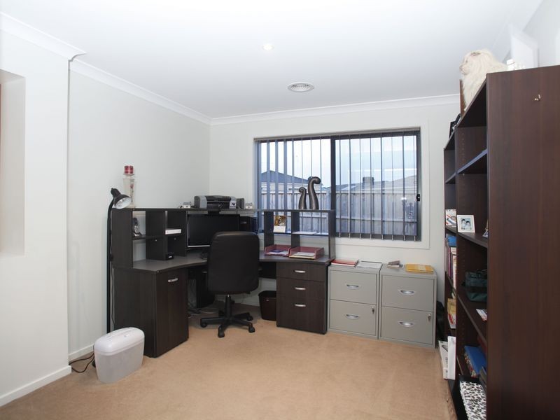 31 Kosta Boda Boulevard, Pakenham VIC 3810