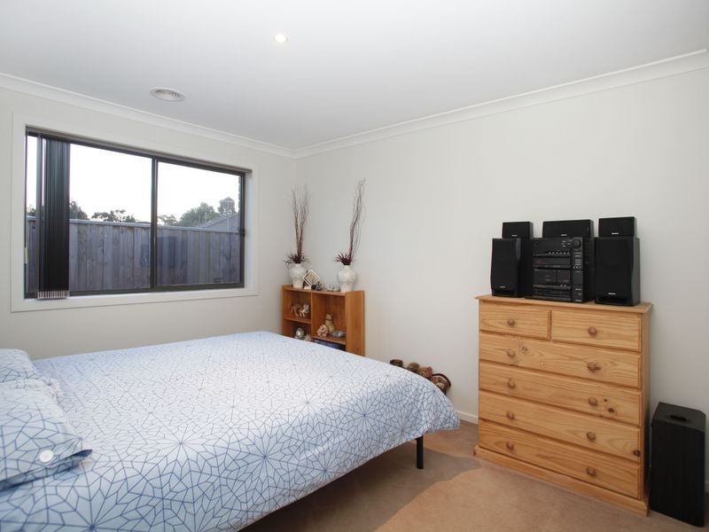 31 Kosta Boda Boulevard, Pakenham VIC 3810