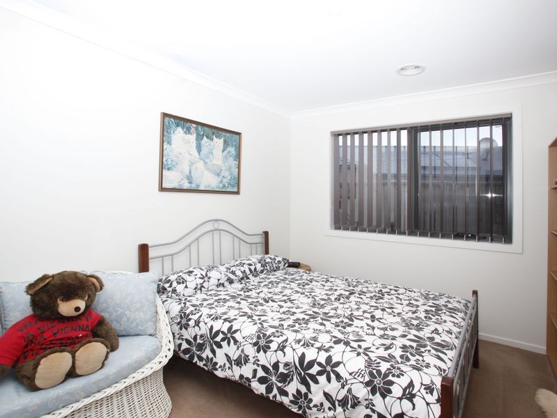 31 Kosta Boda Boulevard, Pakenham VIC 3810