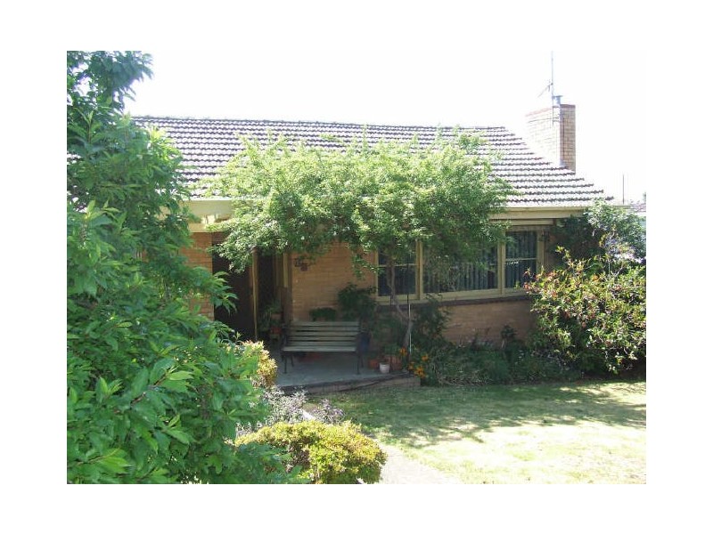 52 Ahern Road, Pakenham VIC 3810