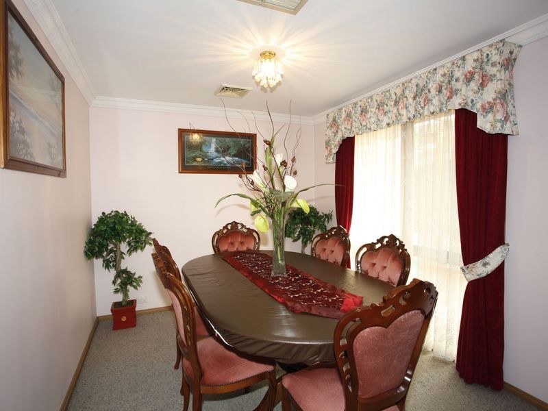 29 Atkins Road, Pakenham VIC 3810