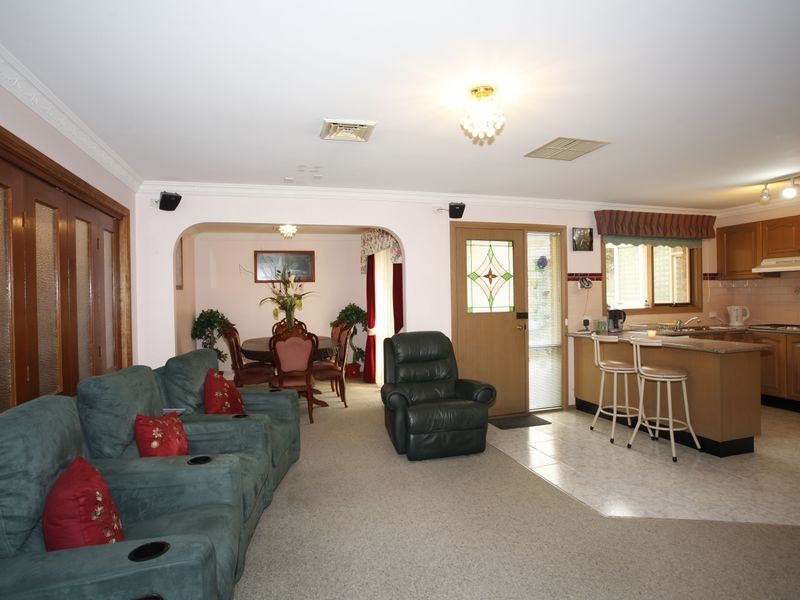 29 Atkins Road, Pakenham VIC 3810