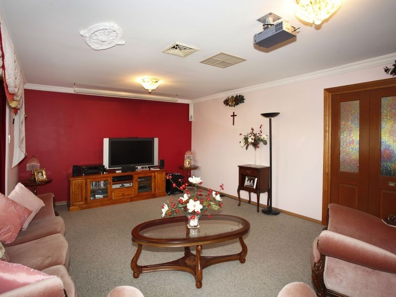 29 Atkins Road, Pakenham VIC 3810