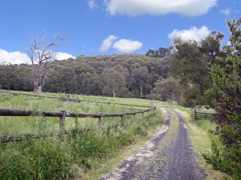 590 Pakenham Road, Pakenham Upper VIC 3810