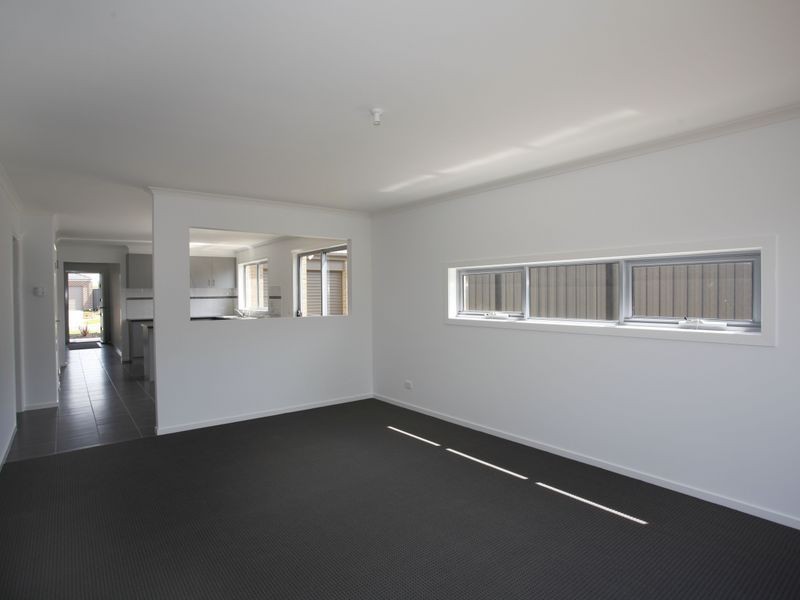 35 Sienna Way, Pakenham VIC 3810