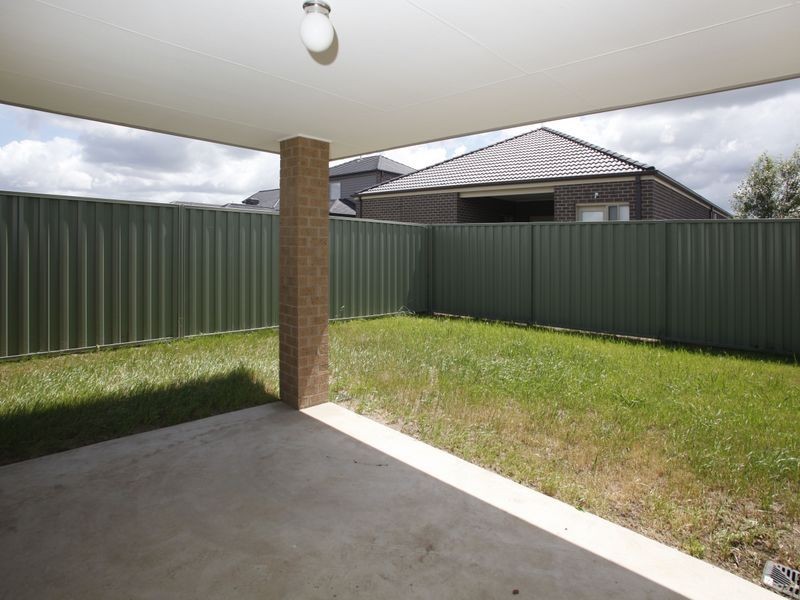 25 Stable Street, Pakenham VIC 3810