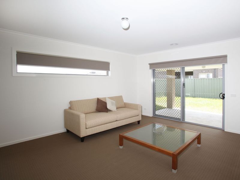 25 Stable Street, Pakenham VIC 3810