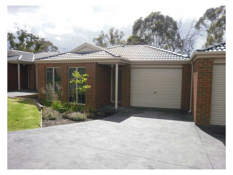 5/13 Red Cherry Court, Pakenham VIC 3810