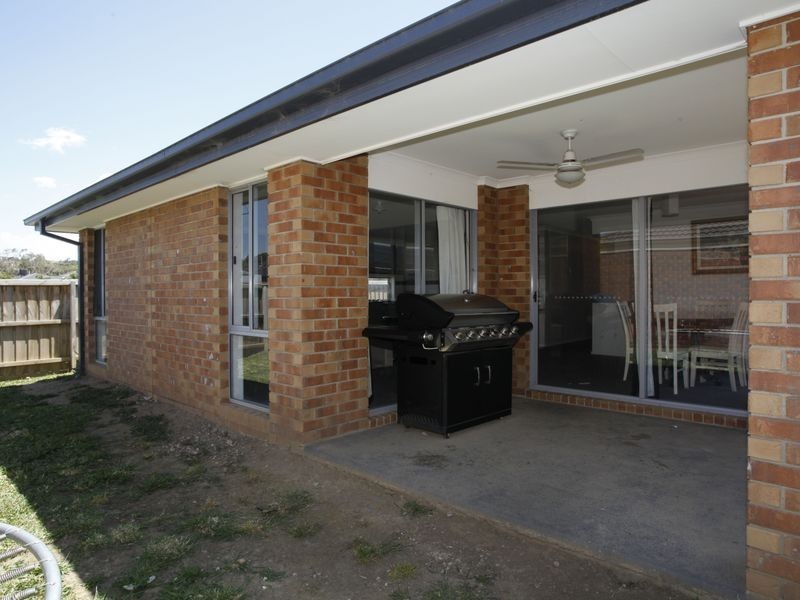 2 Glenvista Road, Pakenham VIC 3810