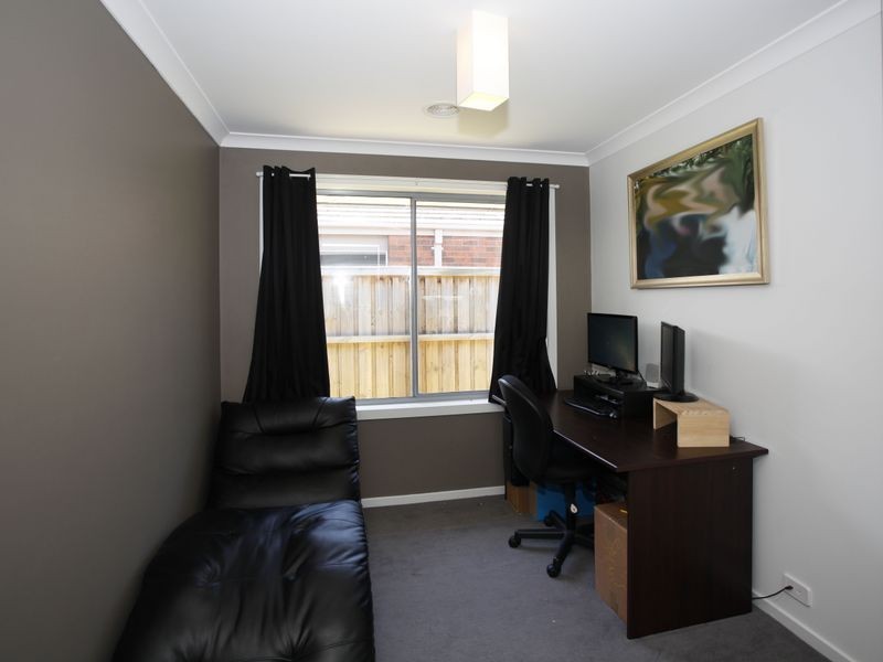 2 Glenvista Road, Pakenham VIC 3810