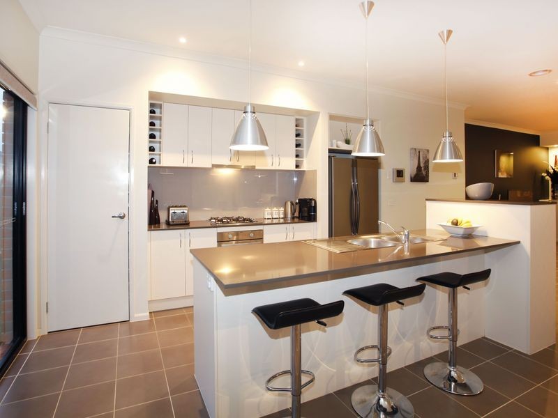 8 Georgetown Way, Officer VIC 3809
