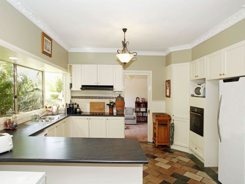 21 Pinehill Drive, Pakenham VIC 3810