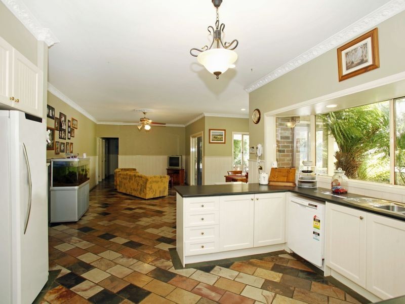 21 Pinehill Drive, Pakenham VIC 3810