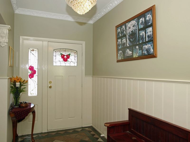 21 Pinehill Drive, Pakenham VIC 3810