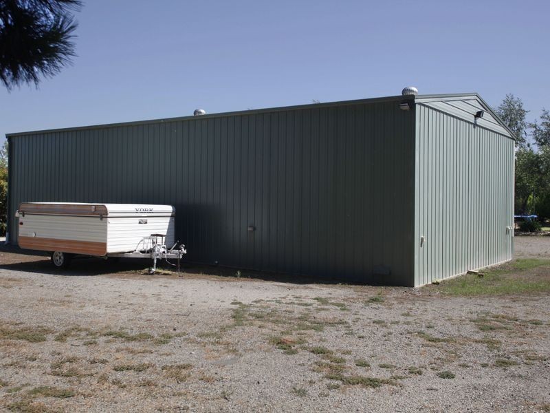 21 Pinehill Drive, Pakenham VIC 3810