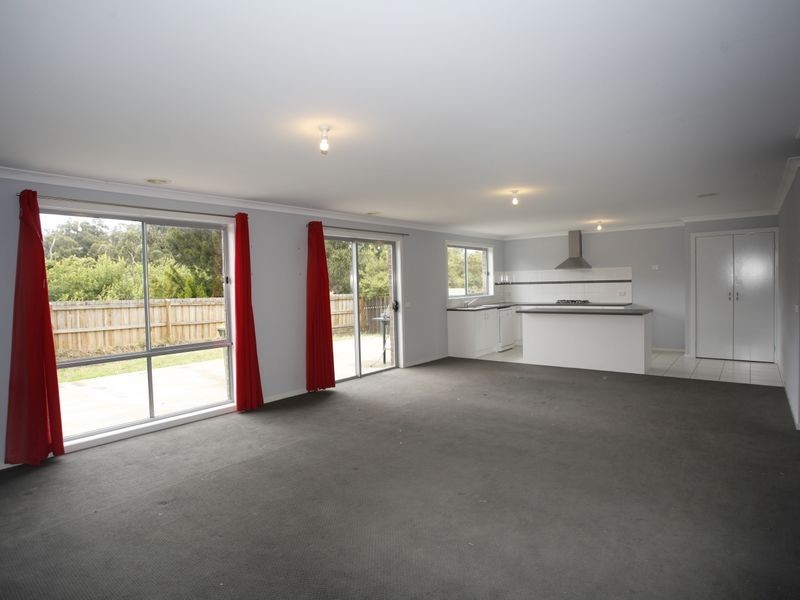 80 Ahern Road, Pakenham VIC 3810