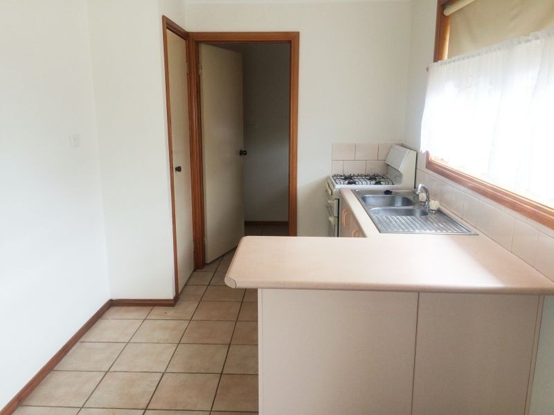 2/9 Sheffield Close, Pakenham VIC 3810