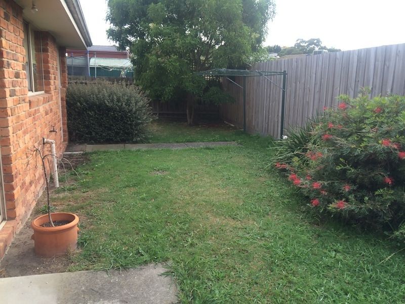 2/9 Sheffield Close, Pakenham VIC 3810