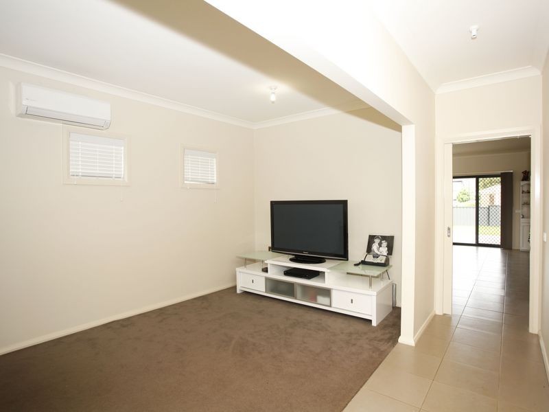 7 Michigan Grange, Pakenham VIC 3810