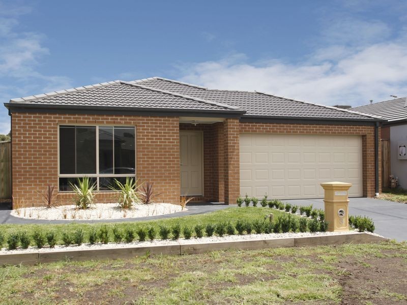 3 Melrose Street, Pakenham VIC 3810