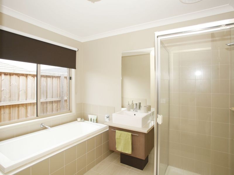 3 Melrose Street, Pakenham VIC 3810