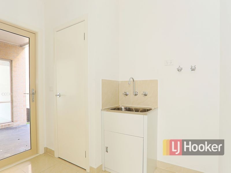 16 Dealbata Lane, Pakenham VIC 3810