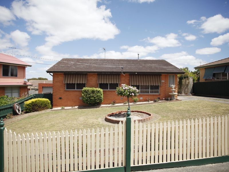 23 Deveney Street, Pakenham VIC 3810