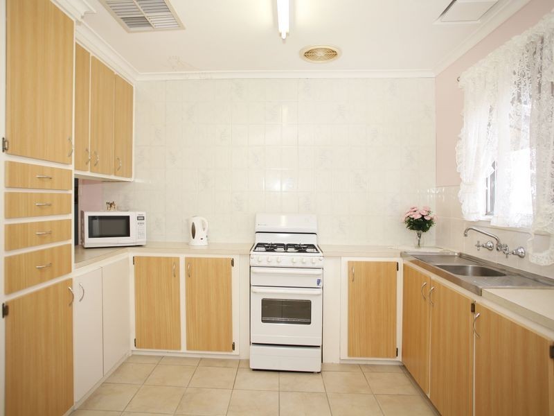 23 Deveney Street, Pakenham VIC 3810