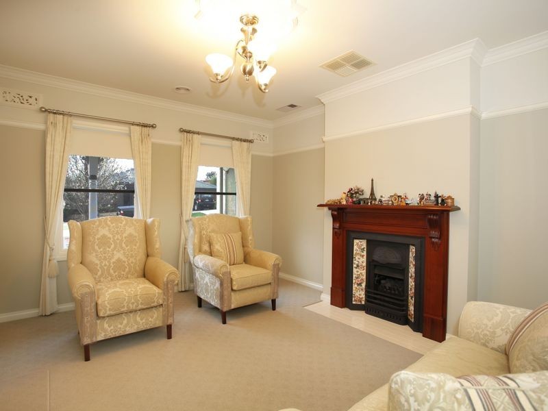 10 Michigan Grange, Pakenham VIC 3810