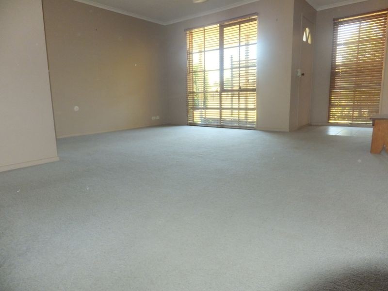 13 Duncan Drive, Pakenham VIC 3810