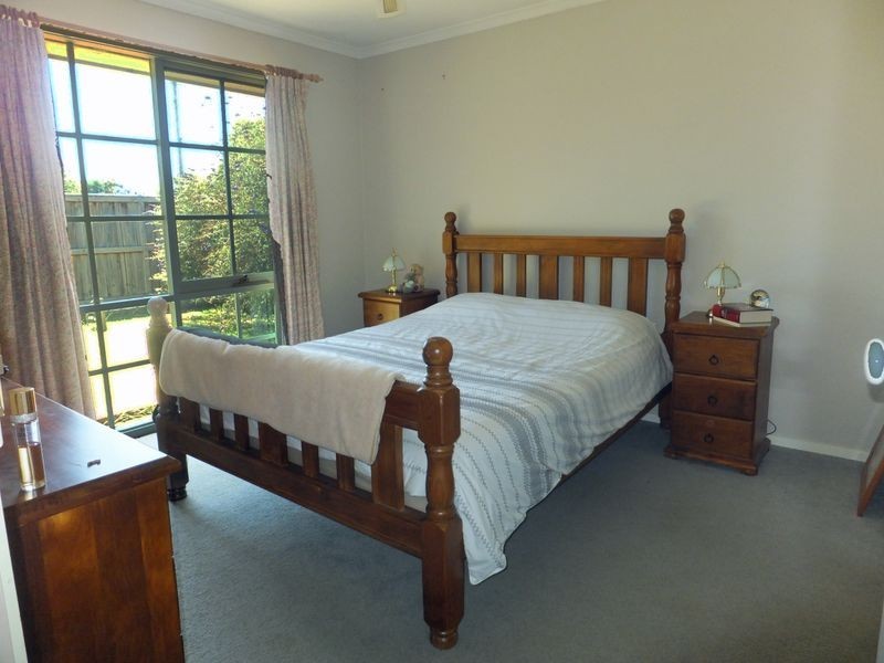 13 Duncan Drive, Pakenham VIC 3810