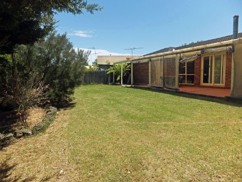 13 Duncan Drive, Pakenham VIC 3810