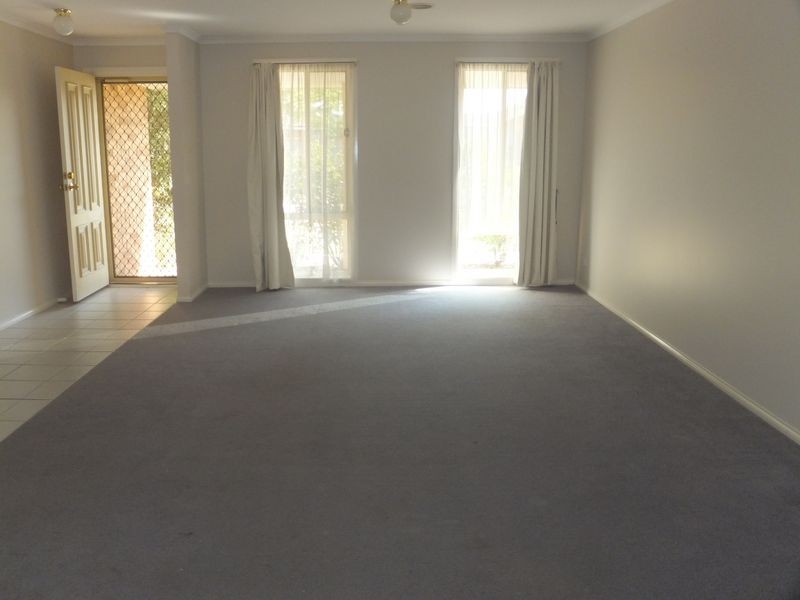 4 Watts Terrace, Pakenham VIC 3810