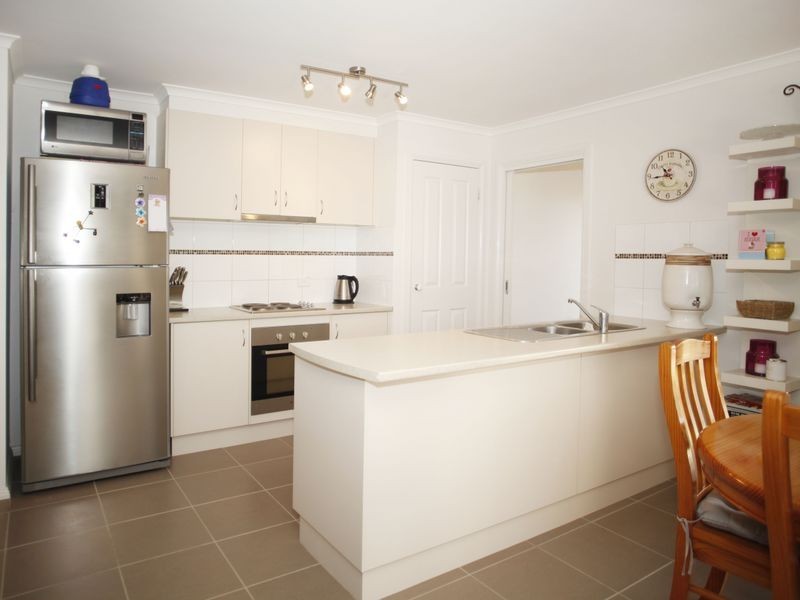 11 Barnes Way, Koo Wee Rup VIC 3981