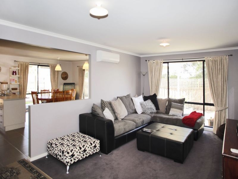 11 Barnes Way, Koo Wee Rup VIC 3981