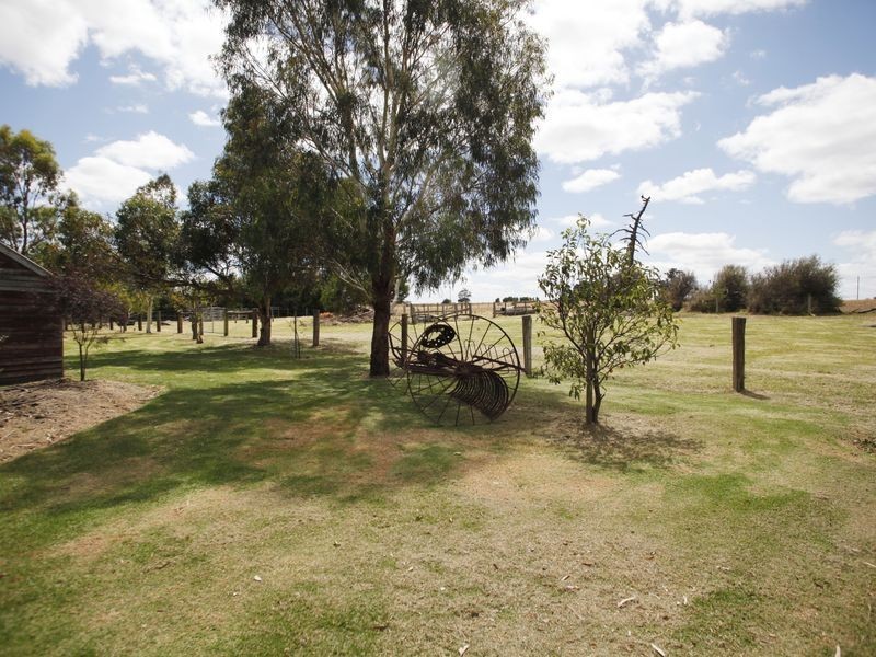 235 Bald Hill Road, Pakenham VIC 3810