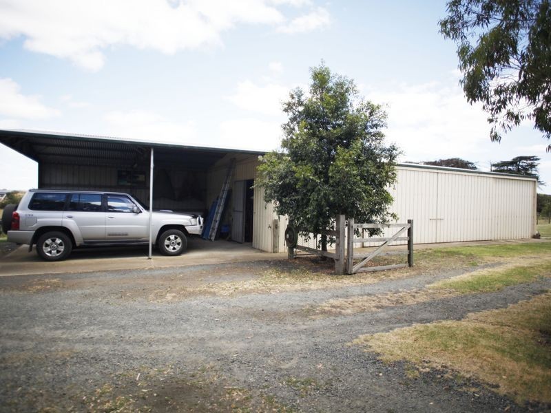 235 Bald Hill Road, Pakenham VIC 3810