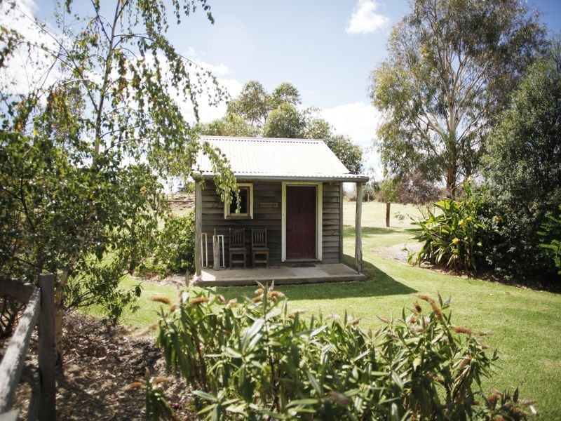 235 Bald Hill Road, Pakenham VIC 3810